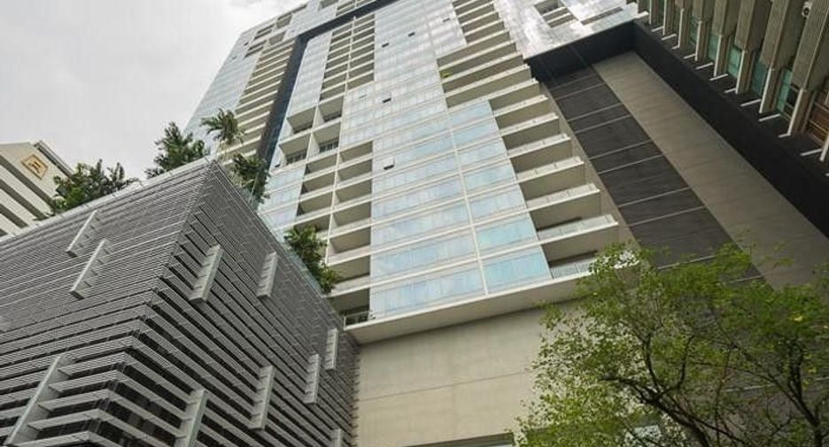 For rent 3 bedrooms condo in Pathum Wan, Bangkok