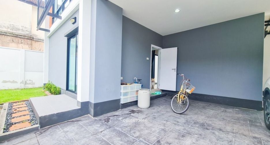 For rent and for sale 5 bedrooms house in Khlong Sam Wa, Bangkok