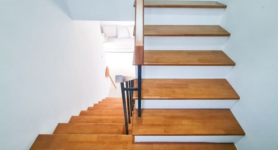 For rent and for sale 5 bedrooms house in Khlong Sam Wa, Bangkok