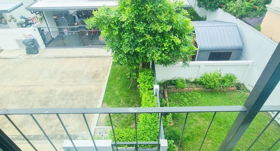 For rent and for sale 5 bedrooms house in Khlong Sam Wa, Bangkok