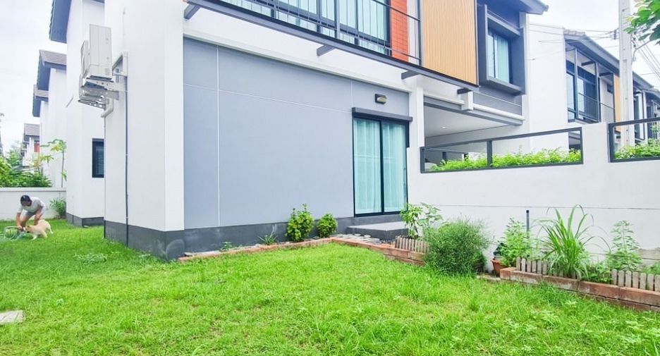 For rent and for sale 5 bedrooms house in Khlong Sam Wa, Bangkok