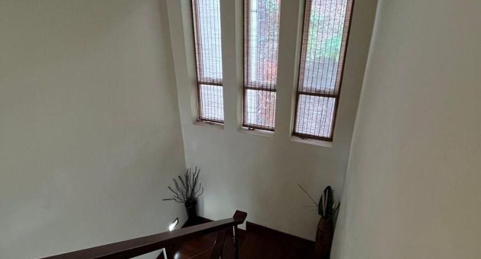 For rent 3 bedrooms villa in Mueang Phuket, Phuket