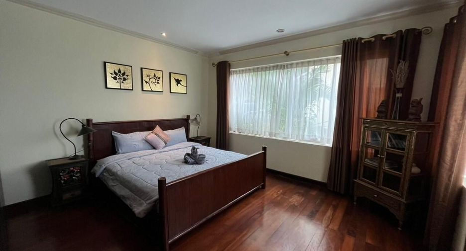 For rent 3 bedrooms villa in Mueang Phuket, Phuket