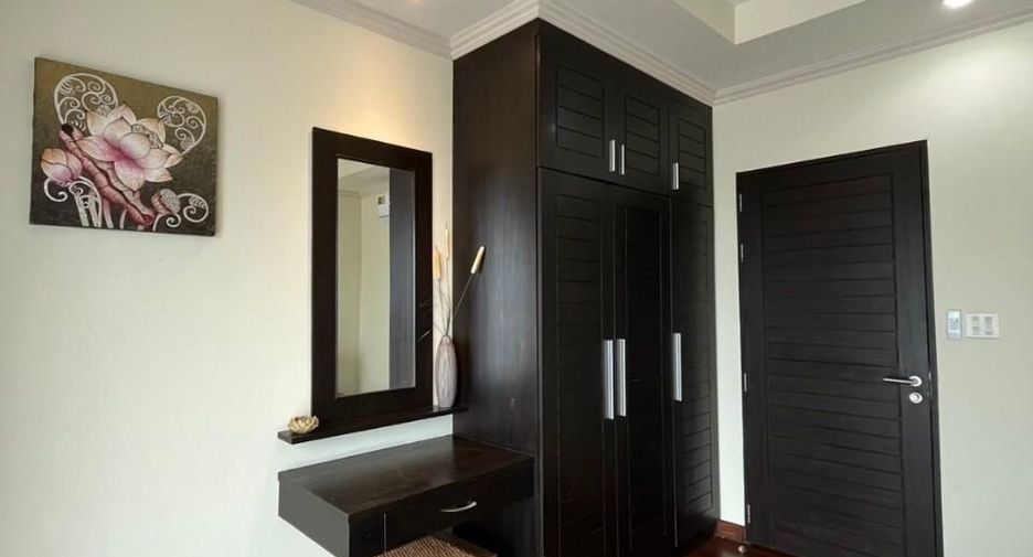 For rent 3 bedrooms villa in Mueang Phuket, Phuket