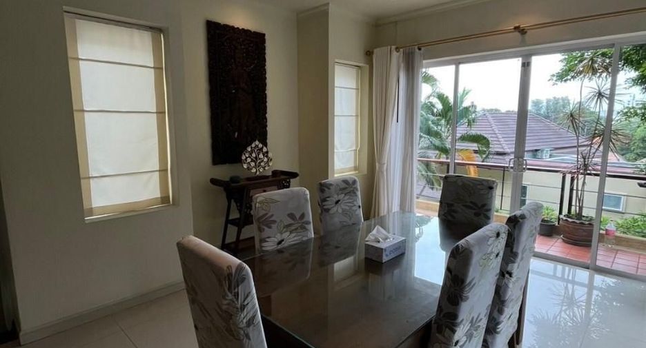 For rent 3 bedrooms villa in Mueang Phuket, Phuket