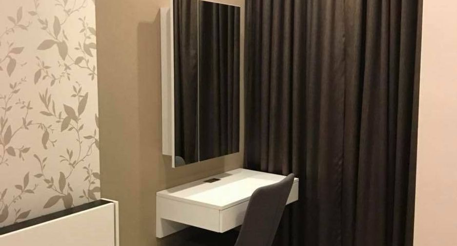 For sale 1 bed condo in Thon Buri, Bangkok
