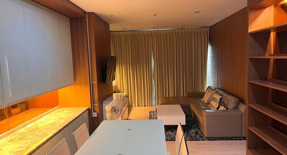 Condo en alquiler de 2 habitaciones en Khlong Toei, Bangkok