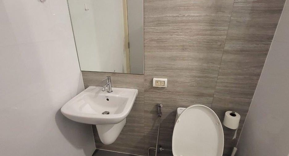 For sale and for rent 1 bed condo in Mueang Samut Prakan, Samut Prakan