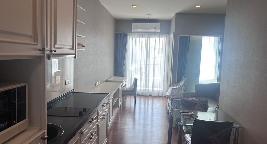 For rent 1 bed condo in Sathon, Bangkok