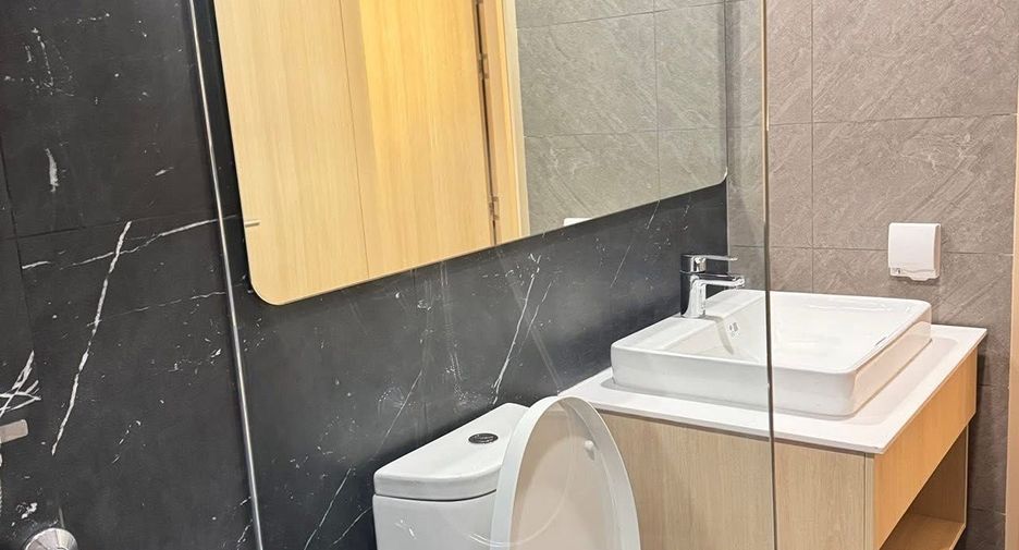 For rent 2 bedrooms condo in Bang Na, Bangkok