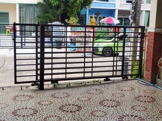 For sale 3 bedrooms townhouse in Lat Krabang, Bangkok