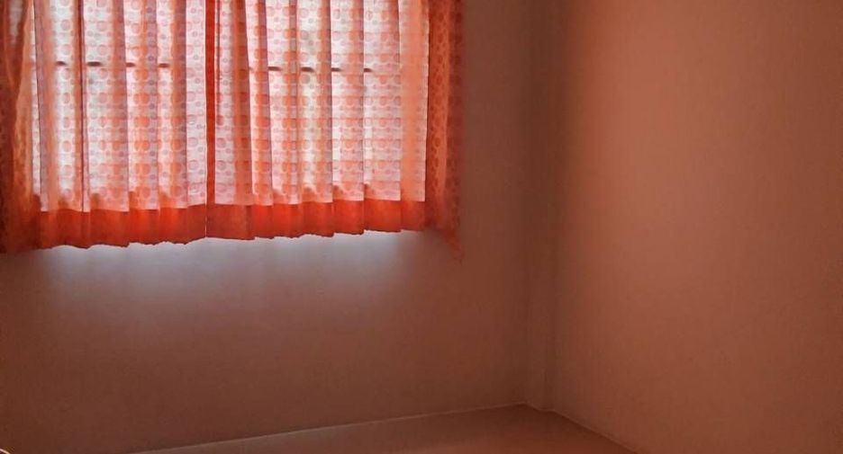 À vendre 3 chambres maison de ville à Lat Krabang, Bangkok