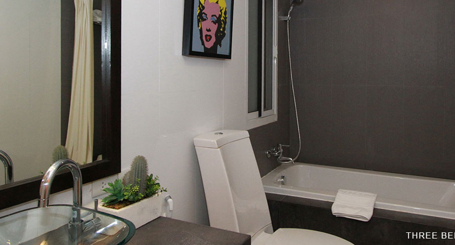 For rent 3 ベッドルーム apartment in Khlong Toei, Bangkok