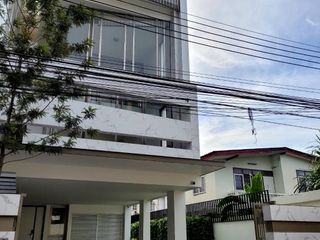 Продажа 4 спальни таунхаус в Лат Пхрао, Бангкок