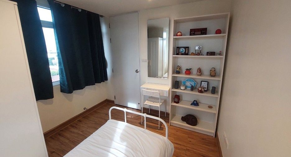 For rent 2 bedrooms condo in Wang Thonglang, Bangkok