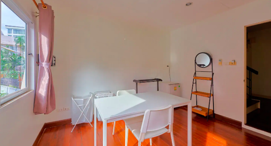 Reihenhaus zur Miete mit 3 Zimmer in Mueang Phuket, Phuket