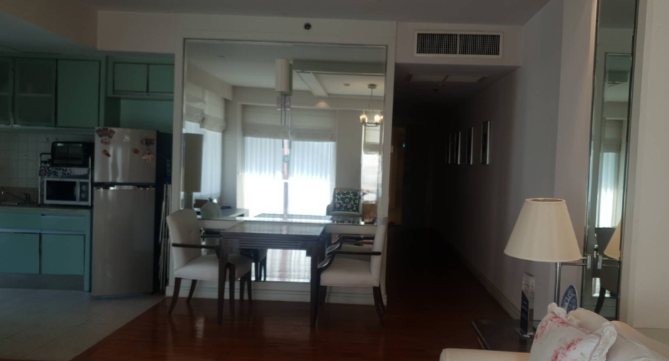 For rent 2 bedrooms condo in Pathum Wan, Bangkok