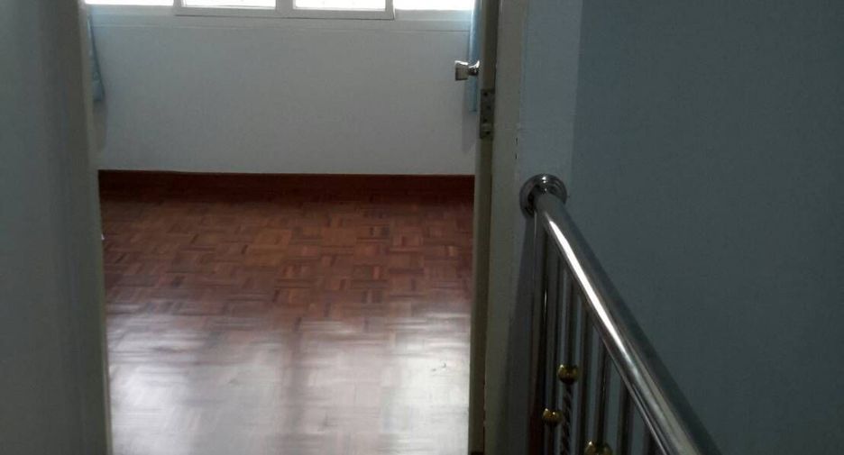 For sale 2 bedrooms townhouse in Bueng Kum, Bangkok