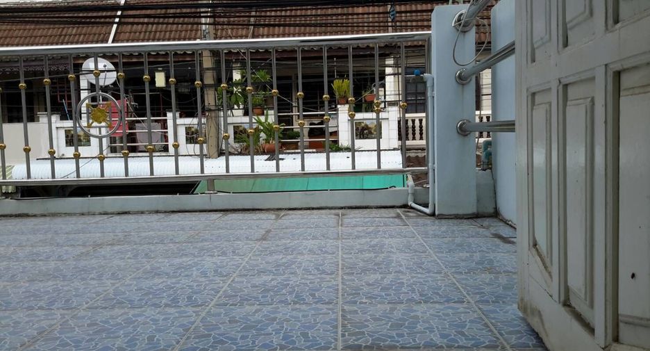 For sale 2 bedrooms townhouse in Bueng Kum, Bangkok