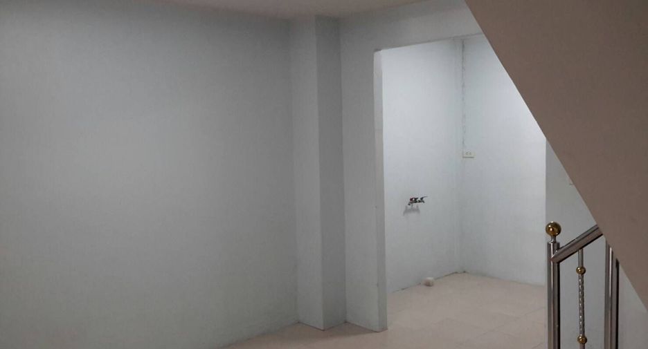 For sale 2 bedrooms townhouse in Bueng Kum, Bangkok