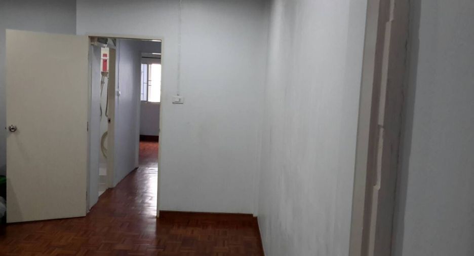 For sale 2 bedrooms townhouse in Bueng Kum, Bangkok