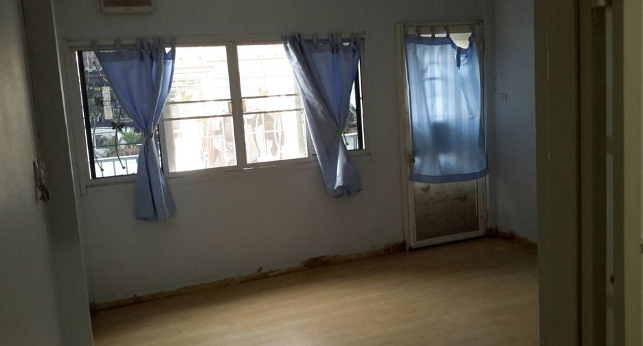 For sale 2 bedrooms townhouse in Bueng Kum, Bangkok