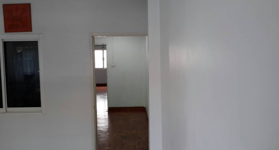For sale 2 bedrooms townhouse in Bueng Kum, Bangkok