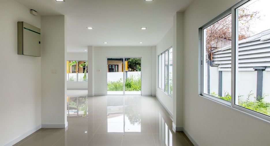 ขาย 4 ห้องนอน บ้านเดี่ยว ใน ทุ่งครุ, กรุงเทพฯ
