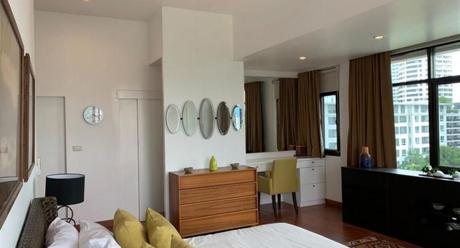 For rent and for sale 4 bedrooms condo in Watthana, Bangkok