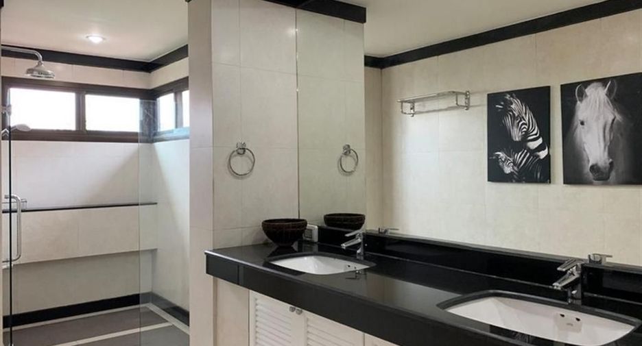 For rent and for sale 4 bedrooms condo in Watthana, Bangkok