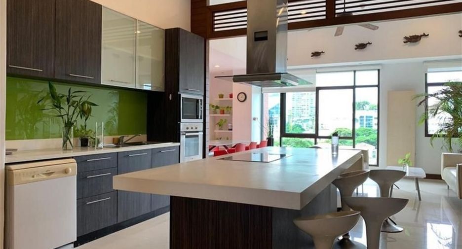 For rent and for sale 4 bedrooms condo in Watthana, Bangkok