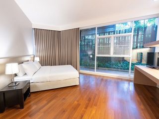 For rent 5 bedrooms condo in Yan Nawa, Bangkok