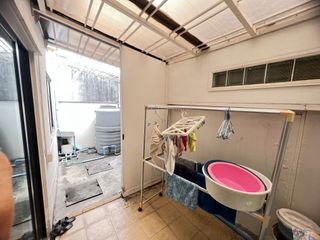 À vendre 3 chambres maison de ville à Khan Na Yao, Bangkok