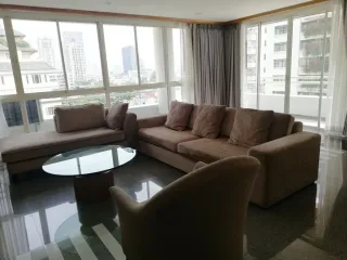 For rent 3 ベッドルーム condo in Sathon, Bangkok