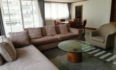 For rent 3 bedrooms condo in Sathon, Bangkok