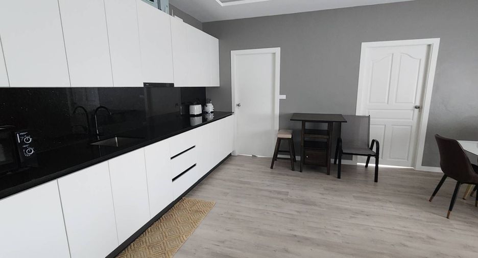 For rent 3 bedrooms condo in Mueang Phuket, Phuket