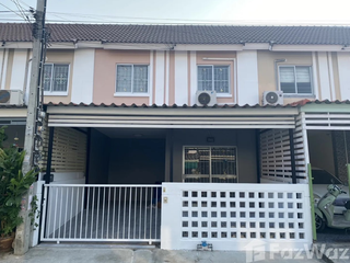 For sale 3 bedrooms townhouse in Mueang Samut Prakan, Samut Prakan