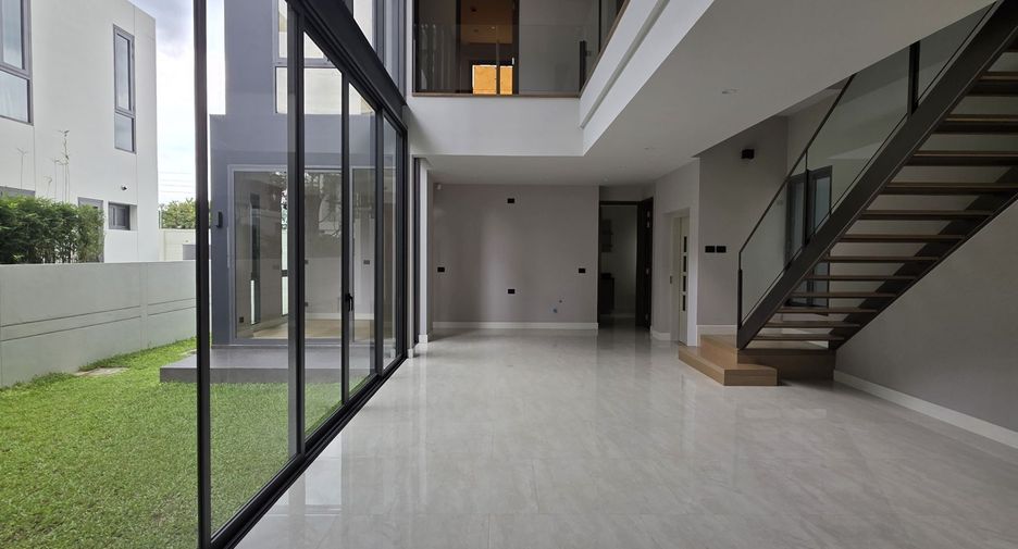 Haus zum Kauf mit 5 Zimmer in Khan Na Yao, Bangkok