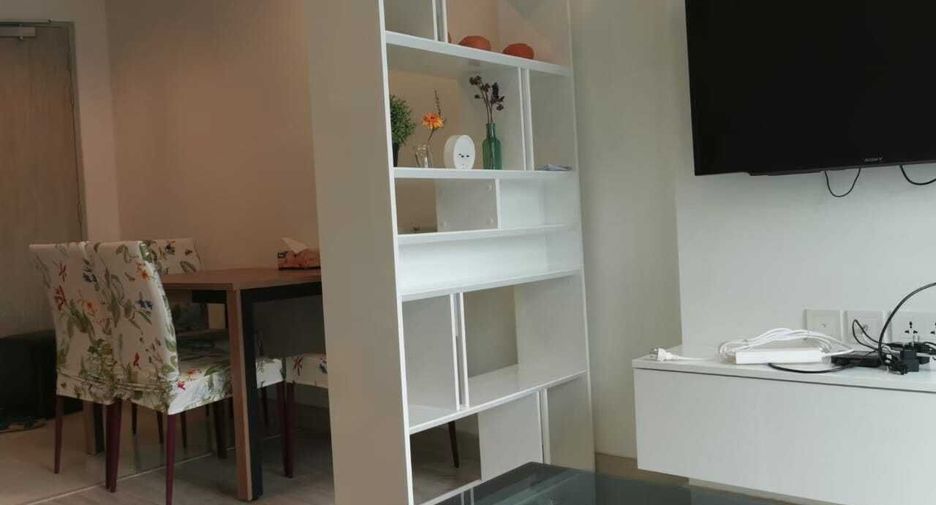 For rent 2 bedrooms condo in Huai Khwang, Bangkok
