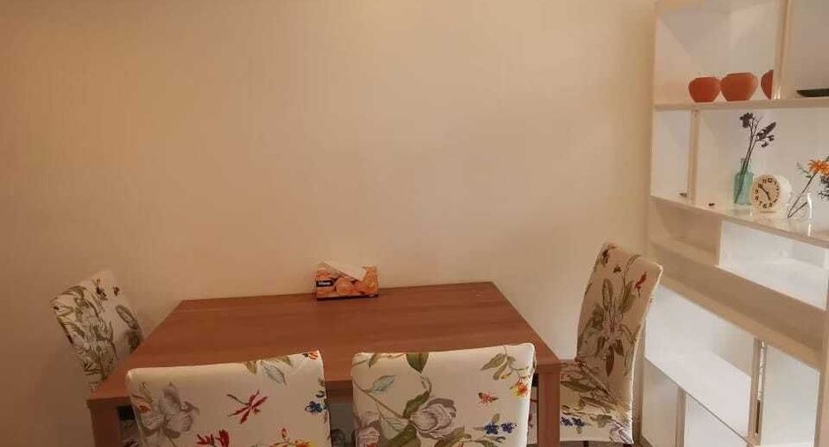 For rent 2 bedrooms condo in Huai Khwang, Bangkok
