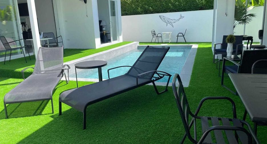 For sale and for rent 5 bedrooms villa in Mueang Phuket, Phuket