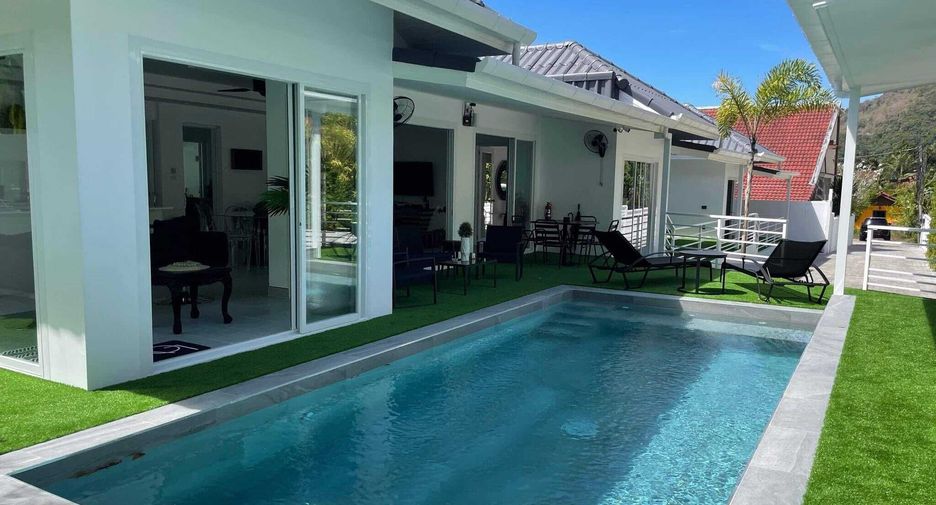 For sale and for rent 5 bedrooms villa in Mueang Phuket, Phuket