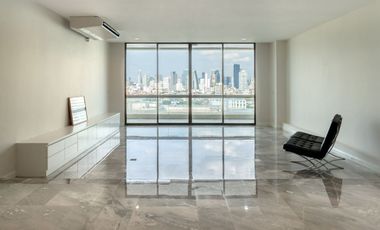Wohnung zur Miete mit 3 Zimmer in Bang Rak, Bangkok