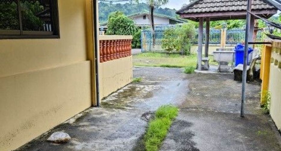 For sale 4 bedrooms house in Thalang, Phuket