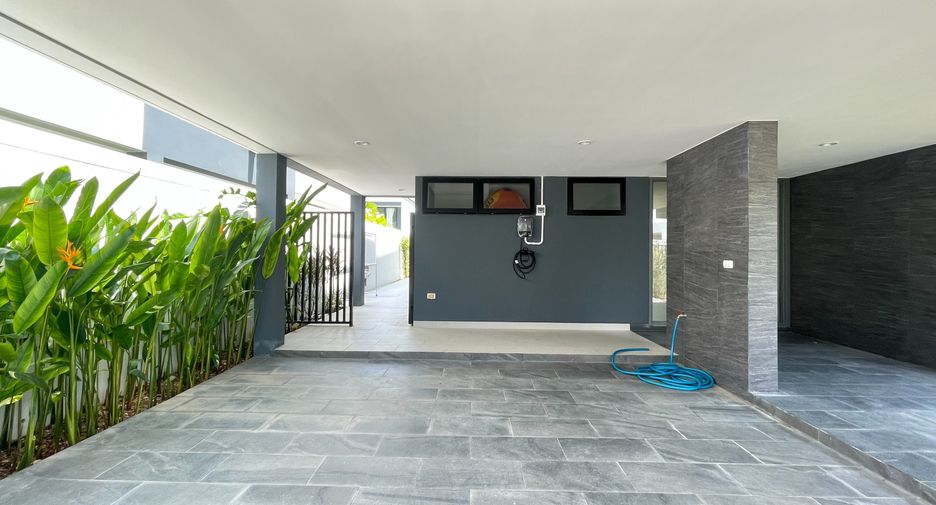 For rent 4 bedrooms house in Thalang, Phuket