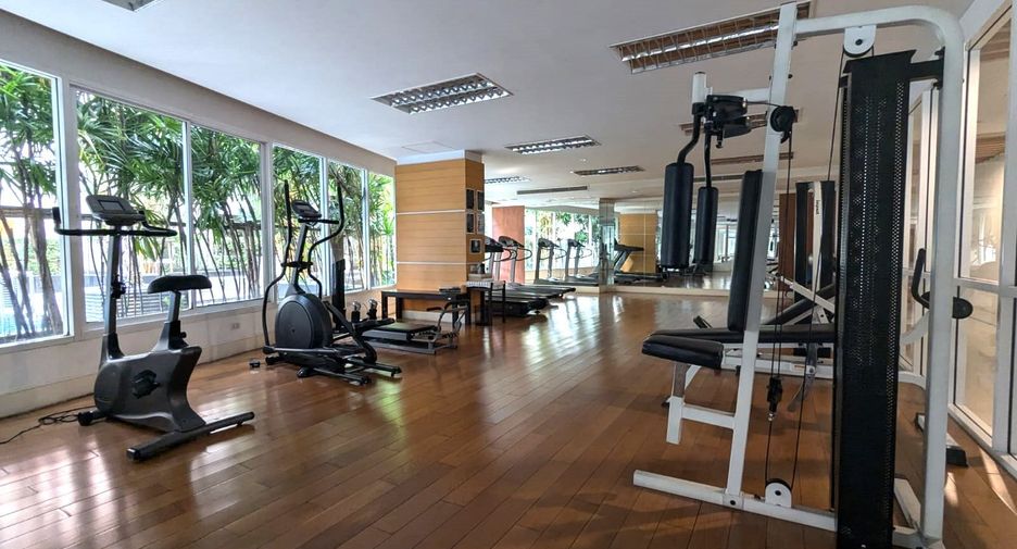 For sale 2 bedrooms condo in Watthana, Bangkok
