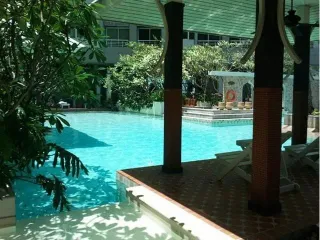À louer 1 chambre condo à Bang Kapi, Bangkok