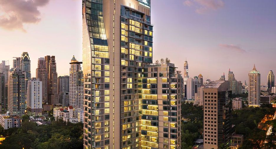 For sale 3 bedrooms condo in Pathum Wan, Bangkok