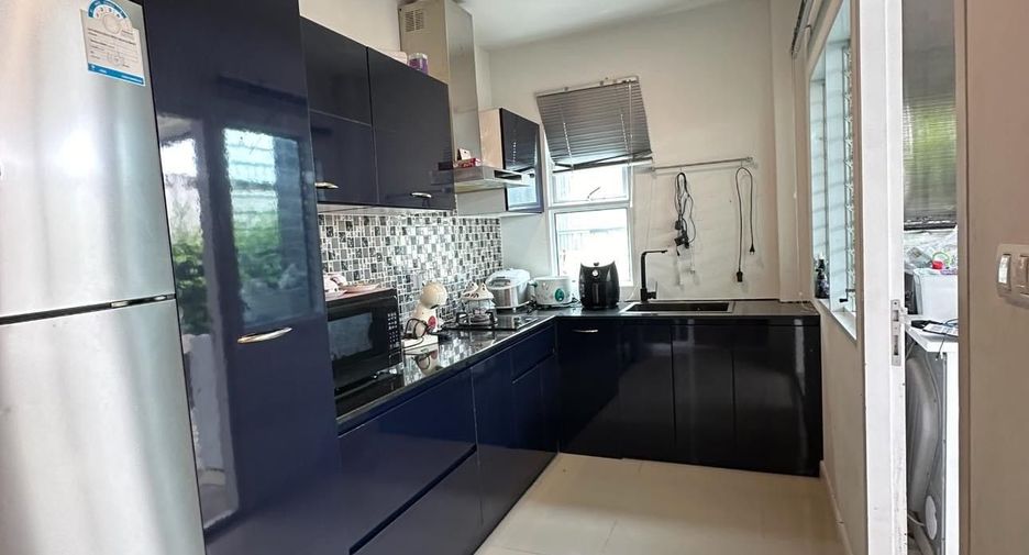 For sale 4 bedrooms house in Bang Bon, Bangkok