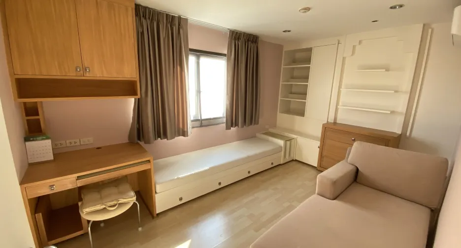 For rent 3 bedrooms condo in Watthana, Bangkok